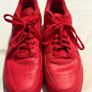 Nike Men's Bold Red Sneakers
